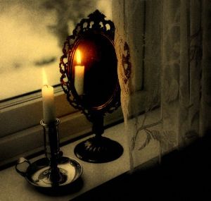 candle and mirror the girlwhokeepsdreamingdottumblrdotcom