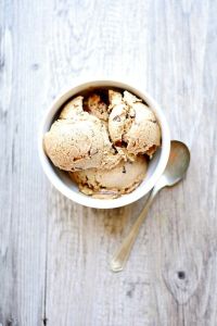 ice cream 6 stylemepretty dot com